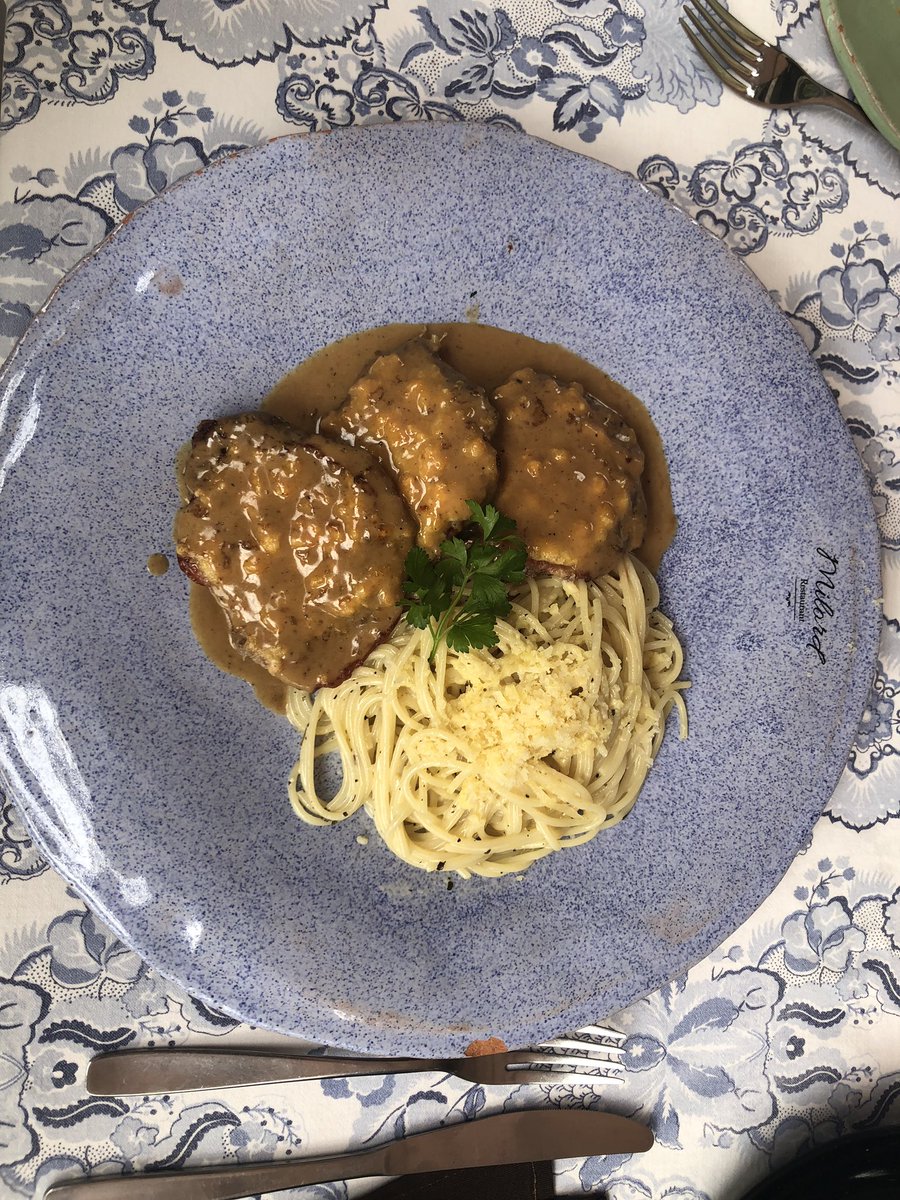 MilordHotel's tweet photo. Nada como los almuerzos de Domingo, y si es en #Milord mejor 😉 #Saltimboca #bonappetit https://t.co/BPMKPt1QCt