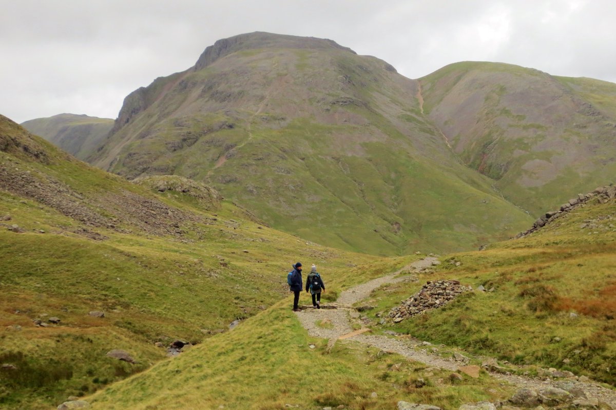 RJRphotos's tweet photo. Looking Towards Great Gable - Seathwaite Farm via Sprinkling Tarn Walk #TheLakeDistrict #TheLakes #Cumbria #Keswick #Seathwaite #SprinklingTarn #SeathwaiteFarm #LakelandWalks #VisitKeswick #NorthernLakes #SeathwaiteFell #StyheadTarn #GreatGable #GreenGable https://t.co/wsNjMNoifj