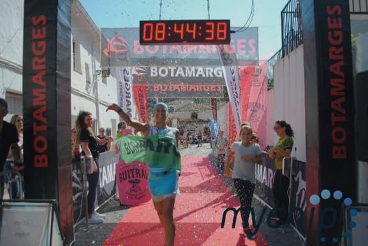 corresendesxere's tweet photo. 🎖Enhorabona a la nostra campiona Patri López 💪 per ser la guanyadora femenina de l'ultra #trail #Botamarges 2018 de #Forna #Alacant 🏃#Running #Corresendes #Xeresa Gran orgull per al club!! https://t.co/OyyHt8CUfP