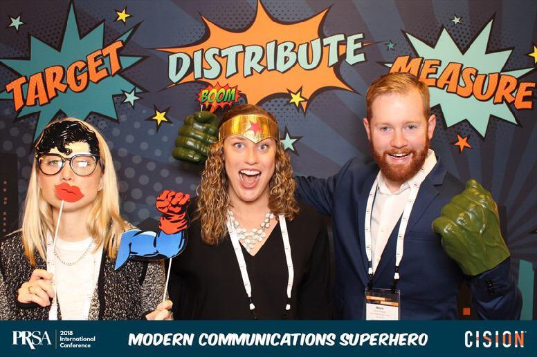 BruceKennedy1's tweet photo. Too bad I can’t enter to win our awesome #CisionSelfie contest cause this would totally be a front runner for a free #PRSSICON tickets next year.
(Guess you’ll have to come try your luck.) 😉🤫🤳🏽 https://t.co/wsYI41TiUZ