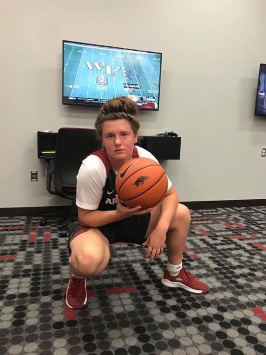 ReeceGinger35's tweet photo. My first &amp; only official visit❤️#family WPS🐗🏀 class of ‘19 coming through 👀✊🏼 https://t.co/qVPSZXkSSI