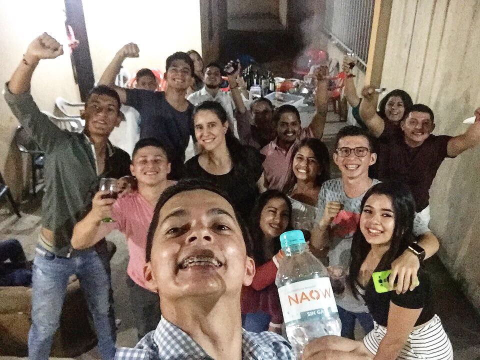 ZambranoFray's tweet photo. Tremenda Familia🤩Liderazgo y😻💕Coherencia absoluta🚀 Gracias por tanto mentor!😤💣Ecuador viviendo la maquina Naranja Mundial🍊,Esto recién está empezando🤩Se viene una cosquista masiva😤💣🔥, Todo a punto!🚀, @oscararayaoficial Gracias por tanto Líder🇪🇨🇵🇪🇲🇽🇨🇴
#TeamDiamond🔥 https://t.co/jIaDJVbtoz