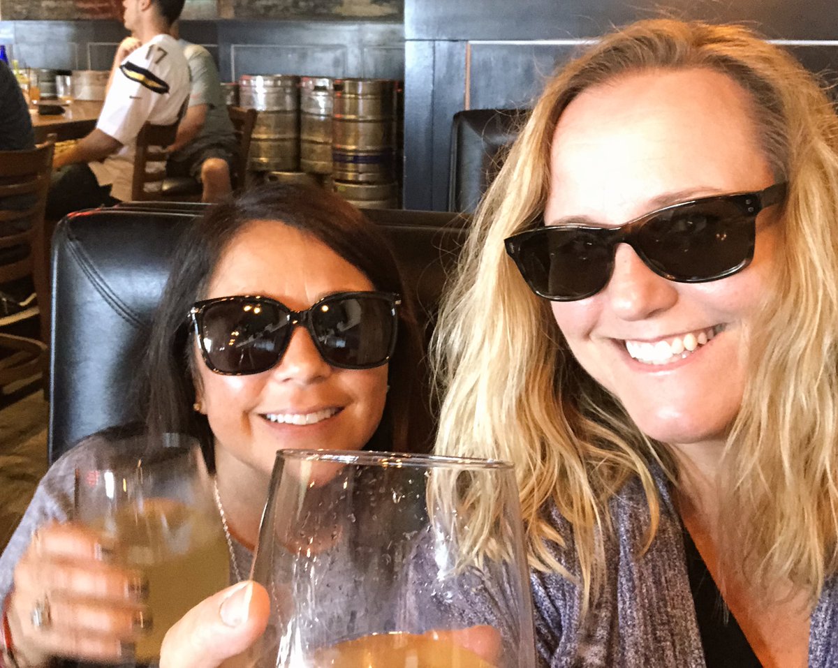CaliGirlKandi's tweet photo. Let belated bday #SundayFunday begin! #doubledrinks #doublefun https://t.co/ijr1rv1tC9