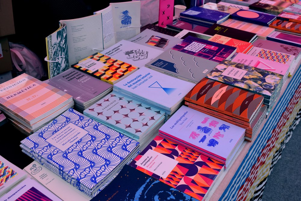 EdicionesOverol's tweet photo. 👀 Seguimos en el #stand74 de la #PrimaveraDelLibro con ofertas de #últimodía 🔥🔥👌 🍃🔰😊 https://t.co/nrjZNf1khw
