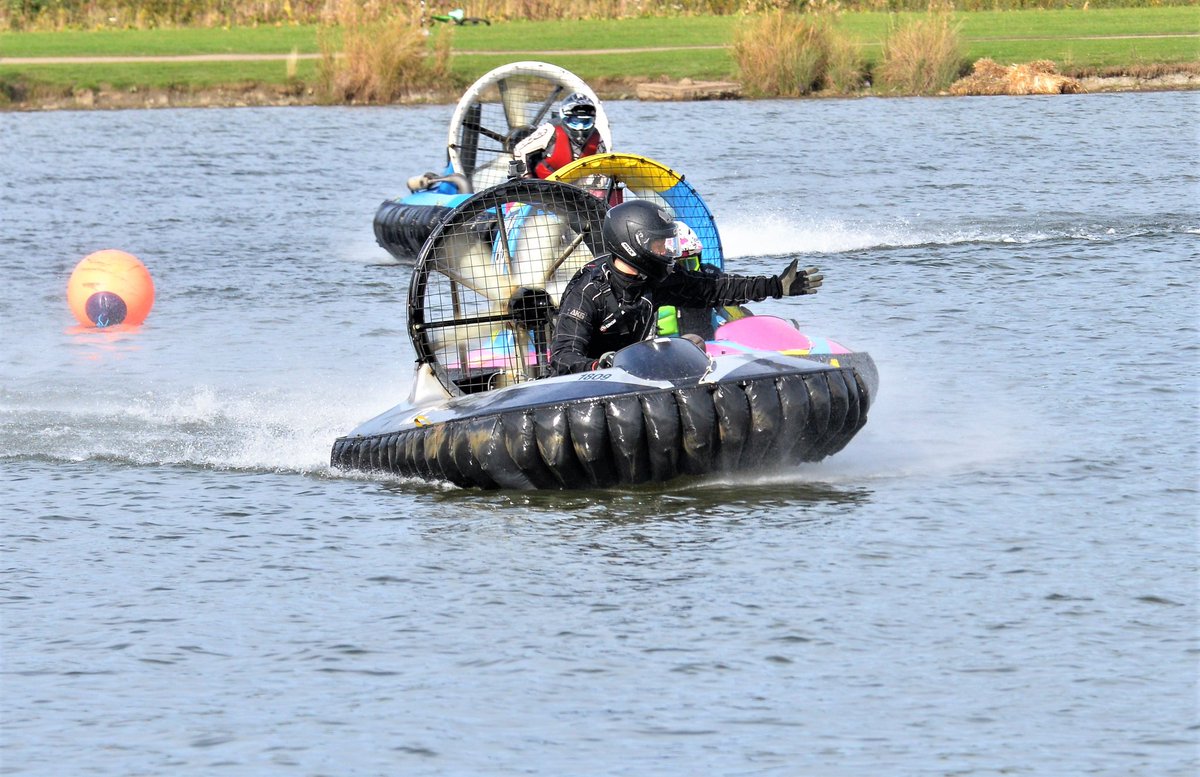 Grumpy_Tricky's tweet photo. Few shots I took of @OfficialHCGB down at @RotherValley today. 📸 #hovercraft #hovercraftracing https://t.co/R9PPpKijOj