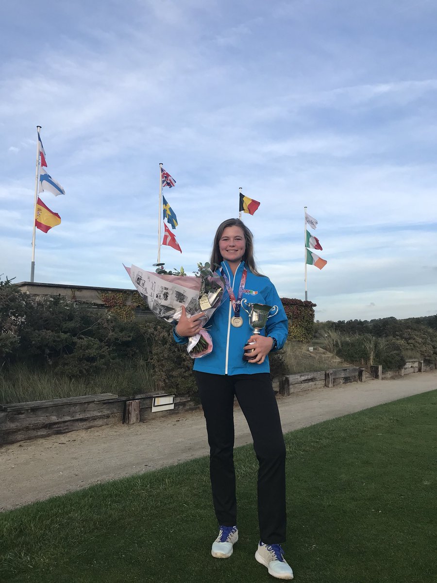 Mimi Rhodes tweet media