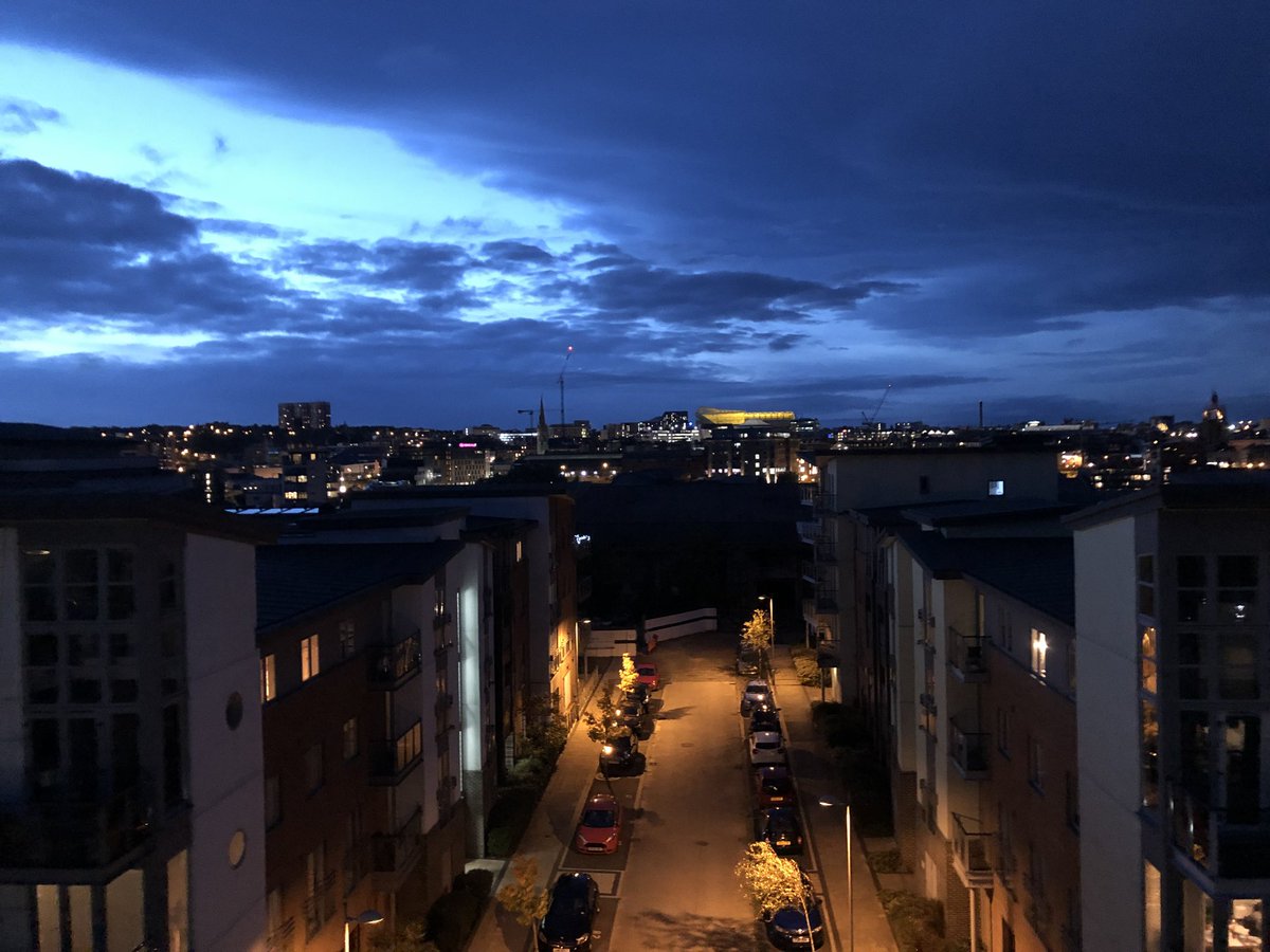 TracyBoggiano's tweet image. New Castle from the Airbnb #sqlrelay