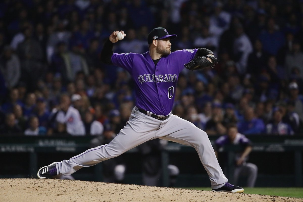 MLBNetwork's tweet photo. Adam Ottavino is on for the @Rockies in the 7th! RETWEET for a chance at his signed @RawlingsSports baseball and tune in to MLB Network. https://t.co/kX5TfpojmM