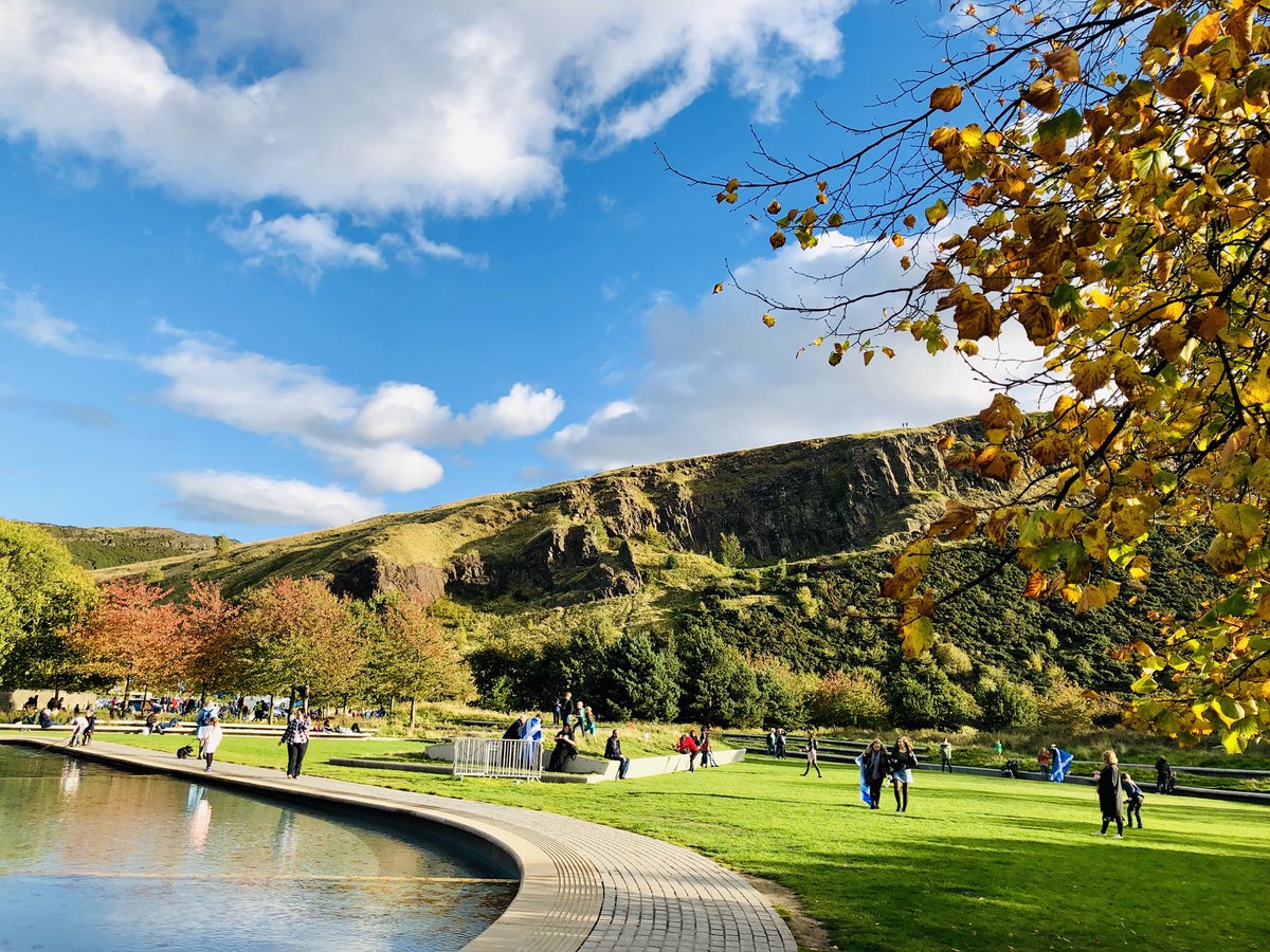 Jane_S_Kitchen's tweet photo. Just back from a flipping fantastic girls weekend in the beautiful Edinburgh 👌🤣🥂💃🏻 #bestones #goodforthesoul #sunshineee https://t.co/YLms1iSLRk