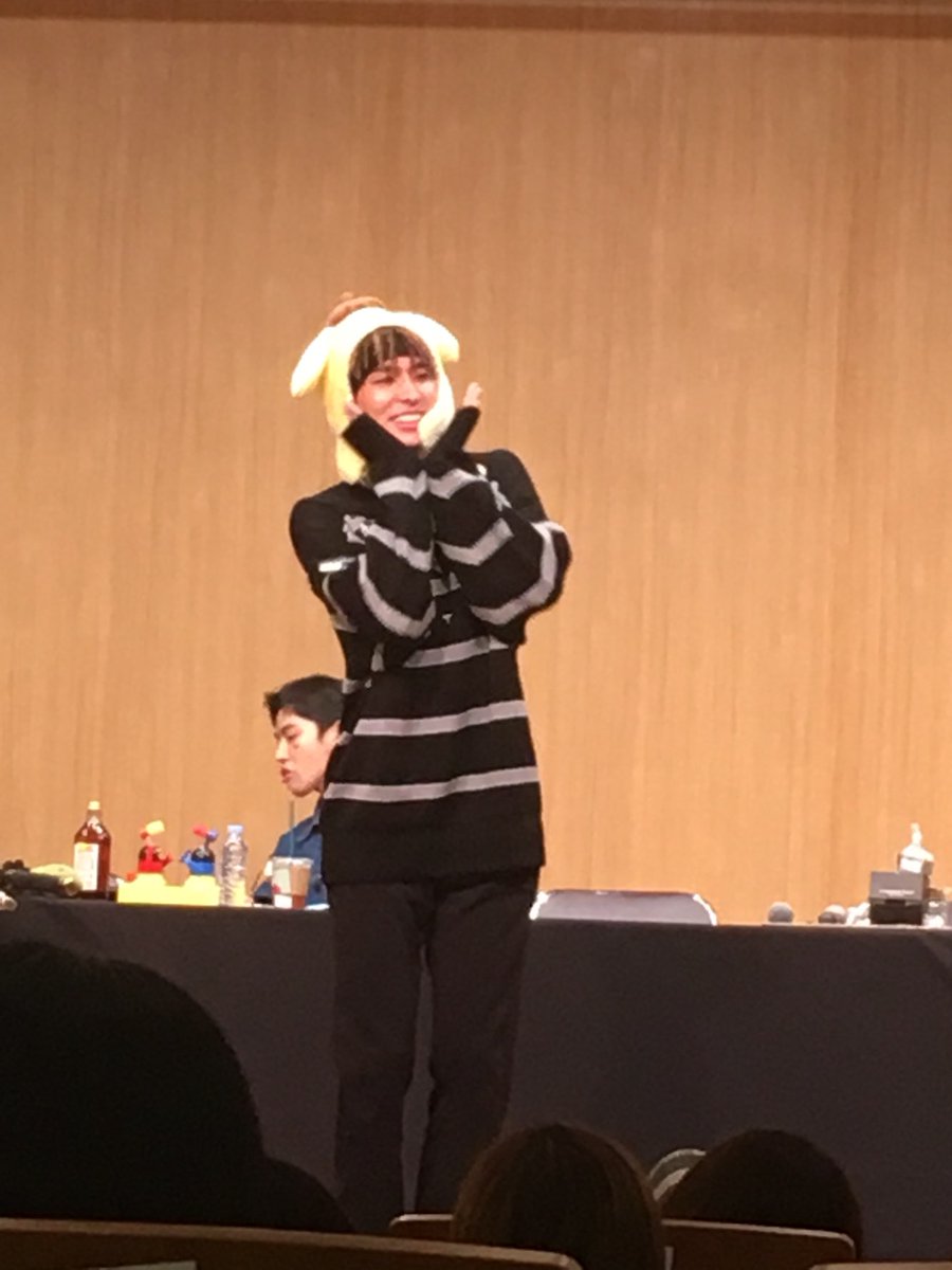 SugarPoppy93's tweet photo. 07102018
Pentagon Fansign 🐸♥️
I will give the signed page pictures by tomorrow, 9/10 through email. Who wants the picture send by dm, please dm me 😊
#Hui #Jinho #Hongseok #Shinwon #Yeo_One #YUTO #KINO #Wooseok #EDawn #YANAN #PENTAGON #PENTAGON_NAUGHTYBOY https://t.co/lzat22CY3r