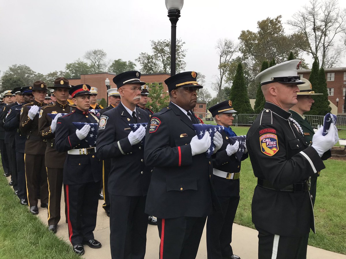 LCFR_HG's tweet photo. The Honor Guards, Pipes & Drums present the flags and render an honor salute to the families of our fallen firefighters #FireHero2018 https://t.co/GYn6vzP8xm