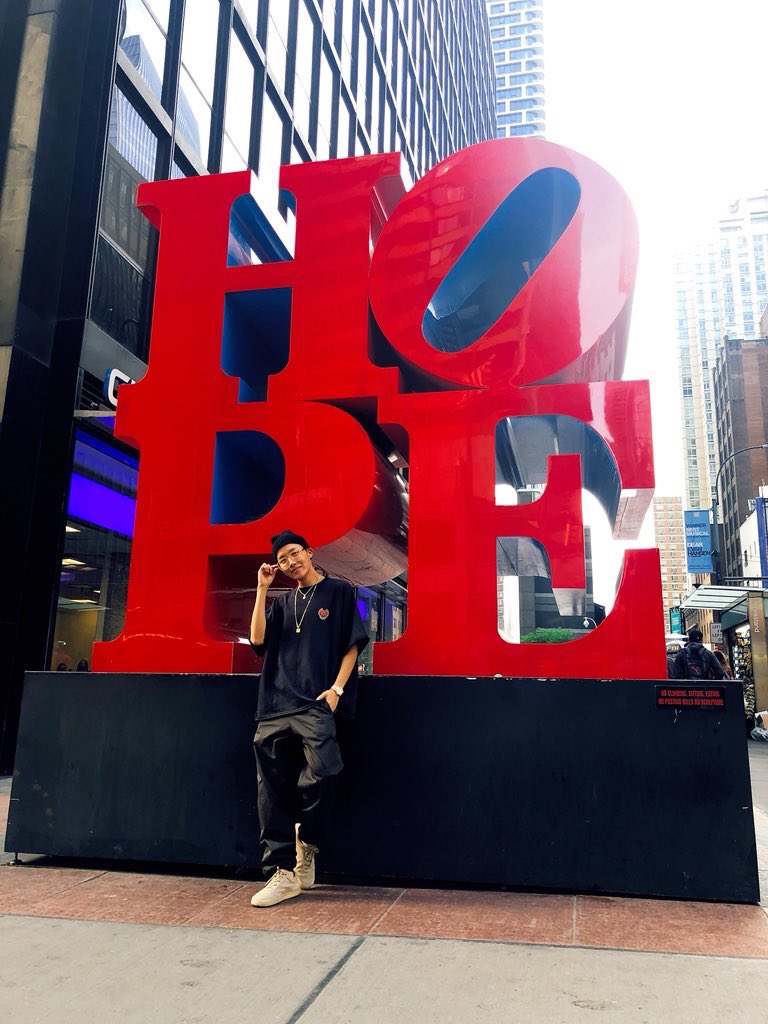 BTS in New York City: a thread of places to take the same pictures