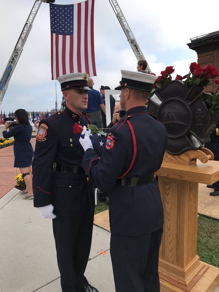 LCFR_HG's tweet photo. An American Flag, memorial badge and red rose is given to each Chief who presents them to the families of our fall firefighters. #Firehero2018 https://t.co/RWCsxDcqT7