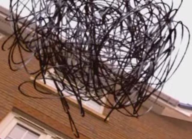 TardisWiki's tweet photo. Anyone else been reminded of a #ScribbleCreature — https://t.co/qq0UTqkzvD —  while watching #DoctorWho today on @DoctorWho_BBCA ? Or do you just have an irresistible urge for a #Hersheys Kiss? https://t.co/KS3Q4MWX6s