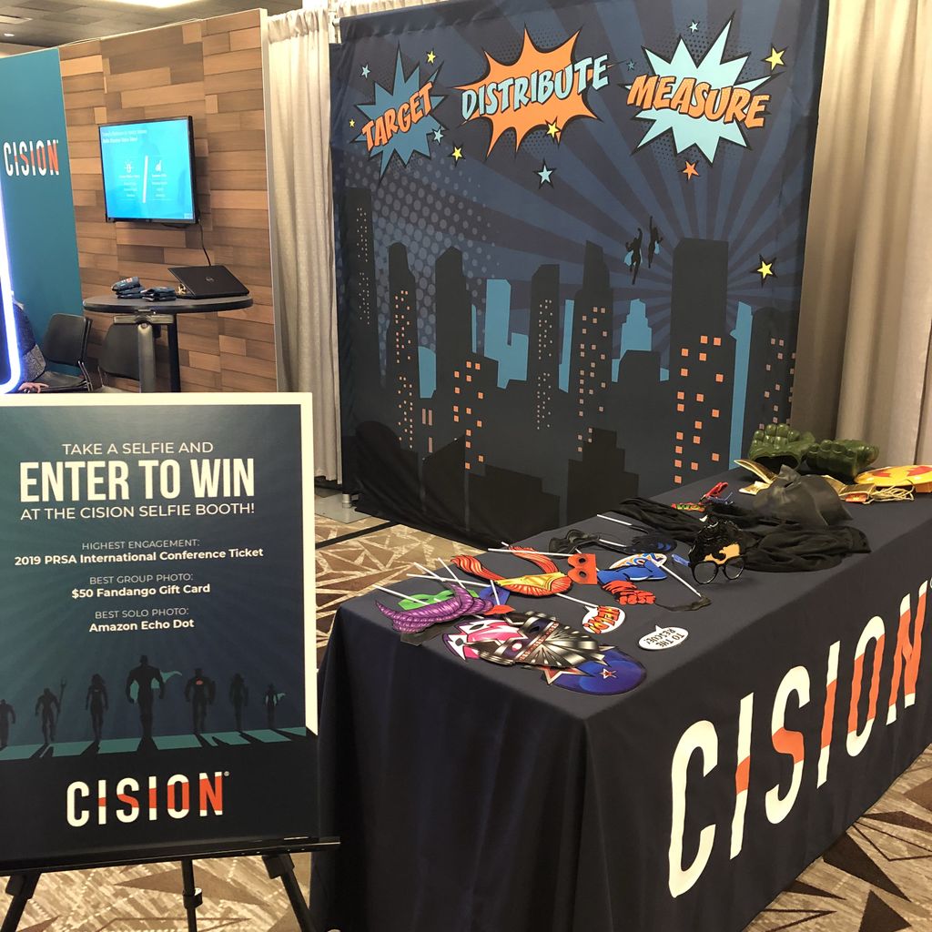 Cision's tweet photo. Dear #PRSAICON Friends,
Stop by Booth 406 and enter the #CisionSelfie contest!
You could win: A free ticket to #PRSAICON19, a $50 Fandango gift card, or an Amazon Echo Dot. https://t.co/8YKRSSxXw6