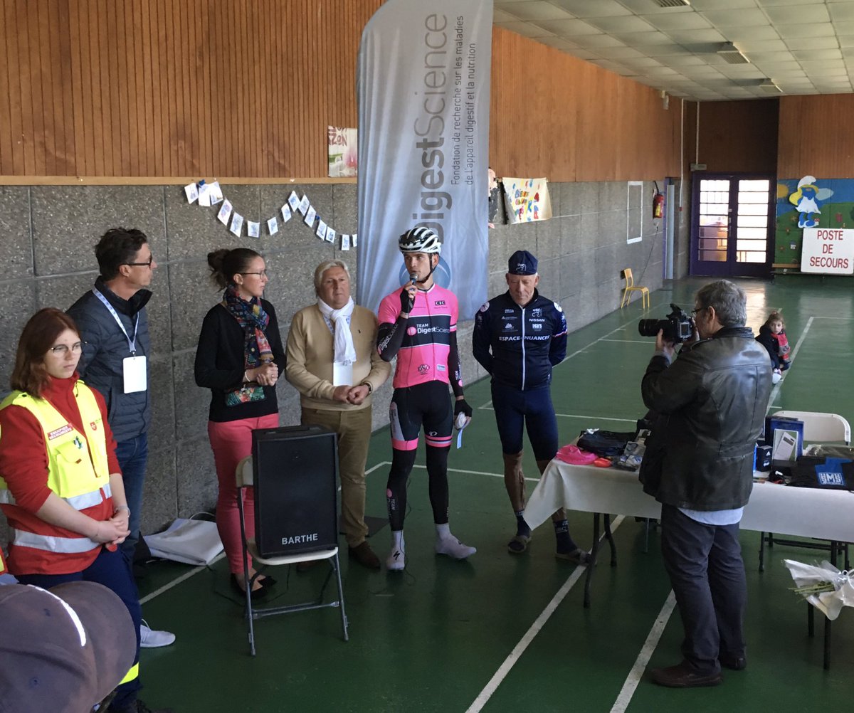 TeamDigest's tweet photo. Merci à l’USC #coudekerque pour leur soutien à la fondation @digestscience 
Organisation de grande qualité du GP des gentlemen au profit de la fondation
Remerciement à @CoudekerqueBrch 
À bientôt pour de nouvelles aventures avec l’USC et son excellent président
#digestscience https://t.co/WQvAExYSF4