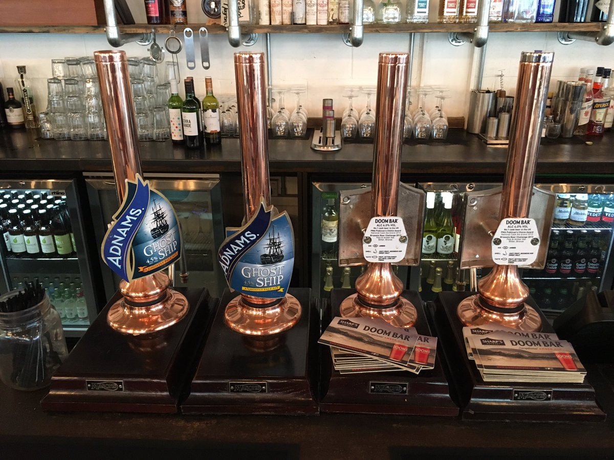 Following a quick pint of #mild in <a href="/TapEast/">TapEast</a>, I decided to make a first visit to #neighbourhood #E20, not expecting much. Very happy to see 4 copper <a href="/HarryMasonsLtd/">Harry Mason Ltd</a> hand pumps and some <a href="/Adnams/">Adnams Southwold</a> #ghostShip available <a href="/pigsearcamra/">East London and City</a>