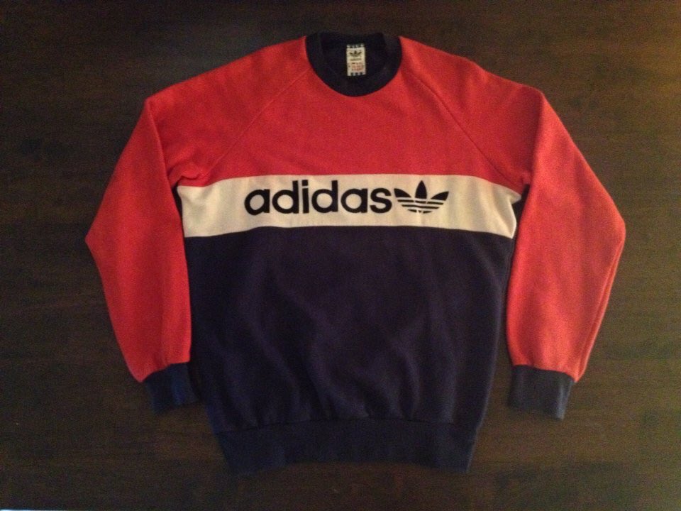 eorapeofunkofc1's tweet photo. Adidas vintage. https://t.co/CKZEQsaKoz