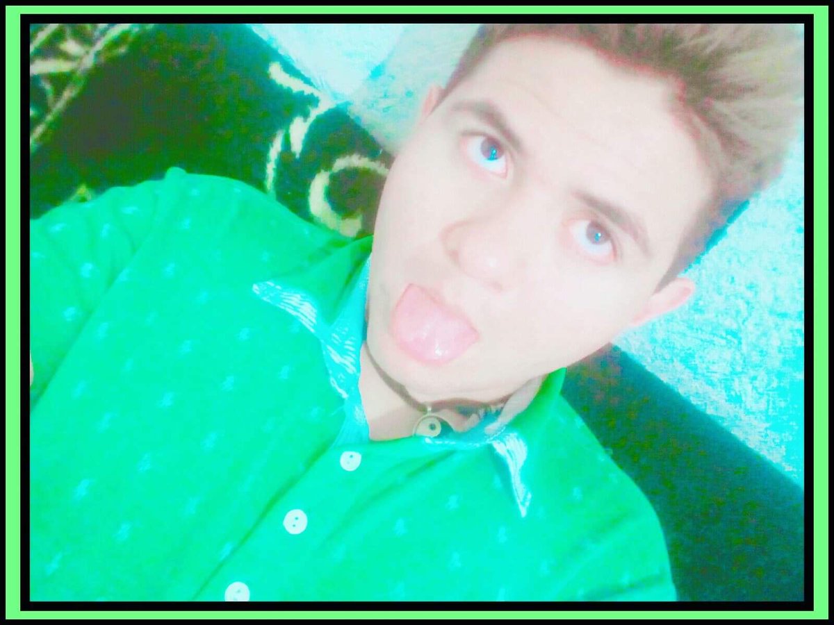 emo_ex_Oficial's tweet photo. A mi No me digan nada yo solo entre al juego del (ahegao) 👊😉 ;-v  #ahegao #ahegaoface  #ahegaogirl #ahegaovideo  #ahegaoreal #emo_ex  #エモ_元 #lindo #lindos #kawaii #かわいい #guapo #guapos #harmoso #hermosos @emo_ex_ofic  jijiji ;-3 (^w^) #ahegaochallenge https://t.co/nbIS1v6zaJ