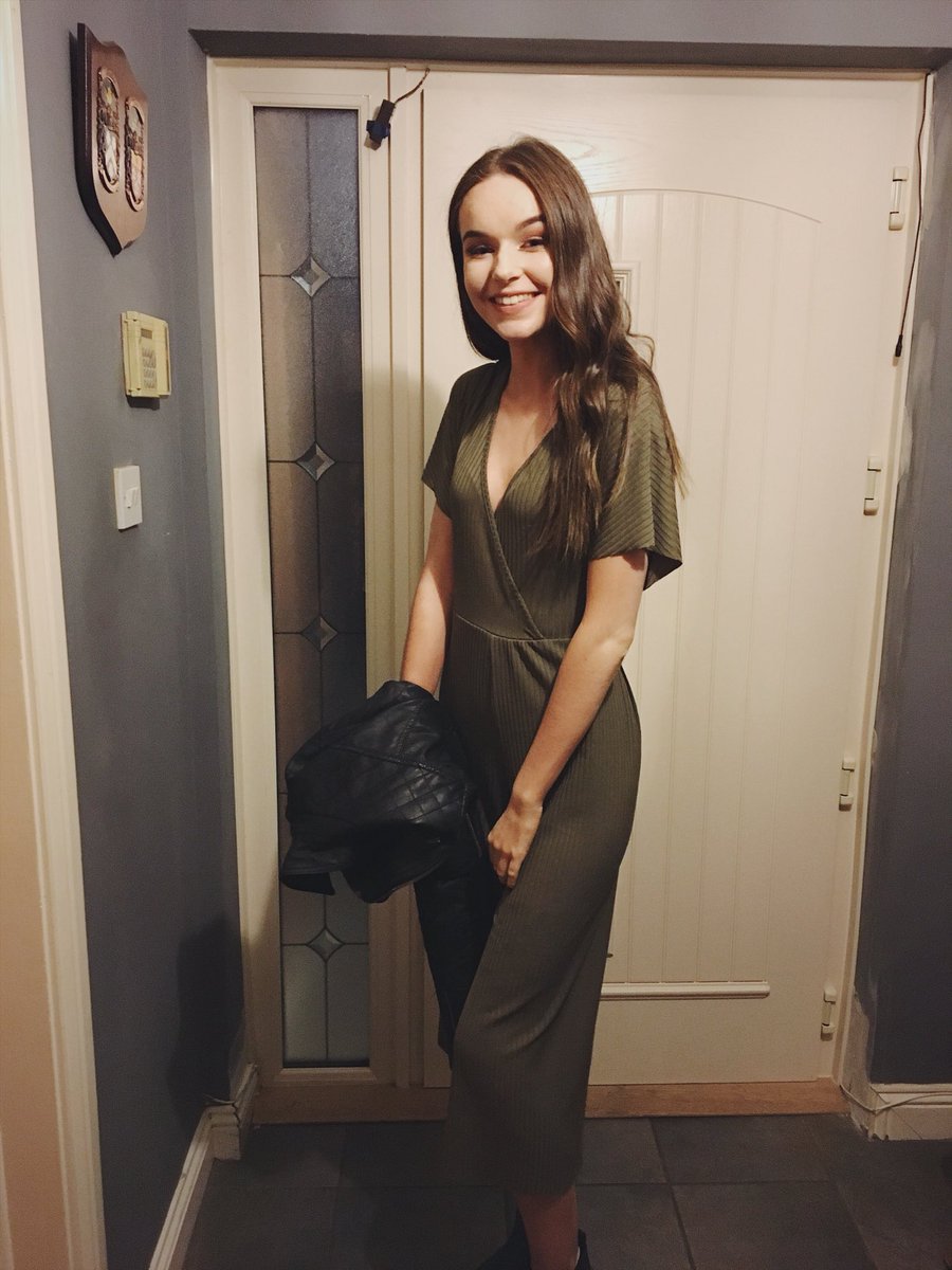 AlwaysBeJerrie's tweet photo. 18🥂 https://t.co/IrB1GcsSag