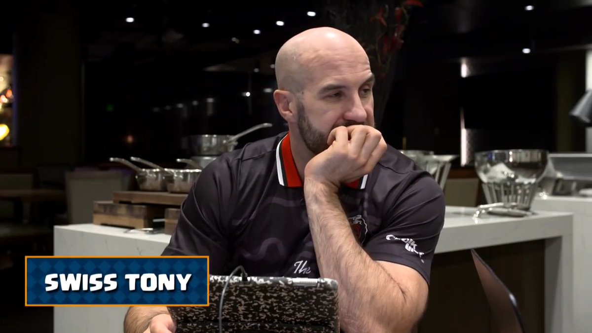 ClaudioCSource's tweet photo. UpUpDownDown Screencaptures are added-https://t.co/D039gBx8Fa #Cesaro #ClashWithCesaro https://t.co/PoBQYjNJ36