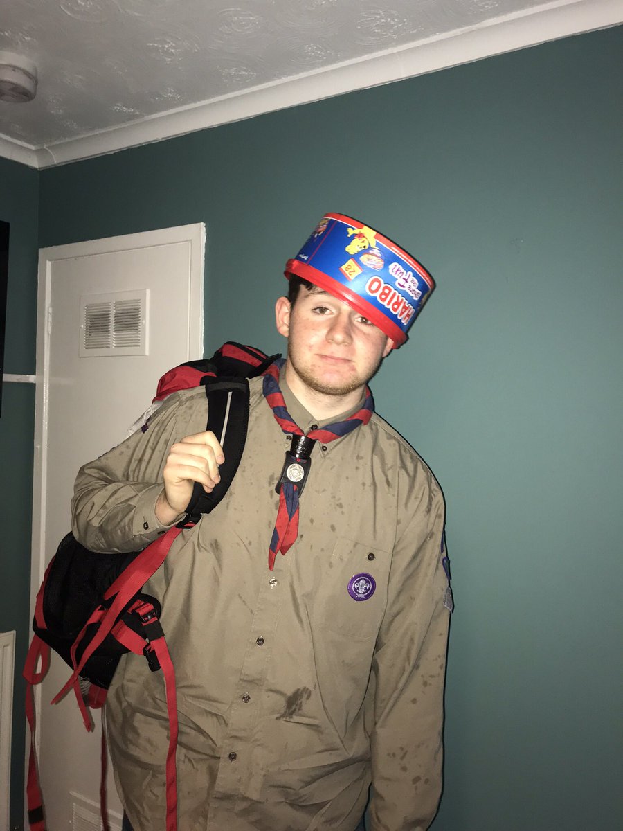 debmacaldowie's tweet photo. My big baby back from a young leaders camp for Scouts...not so sure he was too happy when I told him I had cleaned his room..I didn’t really though😂😂 #explorerscout #beaverleader #youngleader #DofE #kerrmacaldowie @invacad https://t.co/fcOdZeWdHL