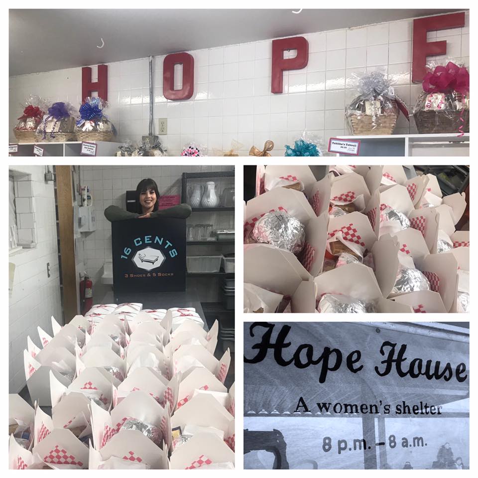 TheMikeEllis's tweet photo. Last Thursday, @16Cents3Shoes ordered food from Christ Kitchen for the women at Hope House. The women at Christ Kitchen were thrilled to create the meals for these women coming off the streets. Photo: #ChristKitchen #Spokane #HopeHouse #Catering #Donated https://t.co/jENuF3lU2w