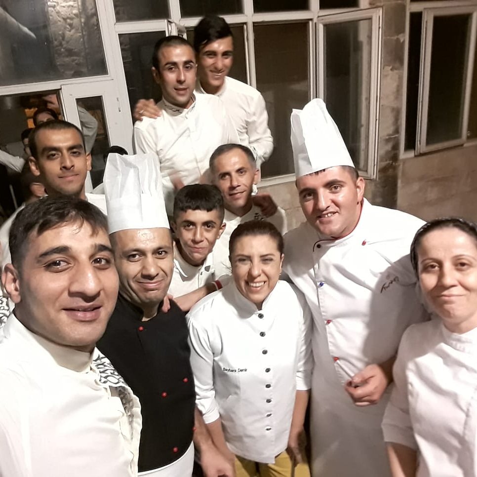 cercismurat's tweet photo. When preparing our meals for our guests with the most beautiful team. https://t.co/yawkfXPBei
