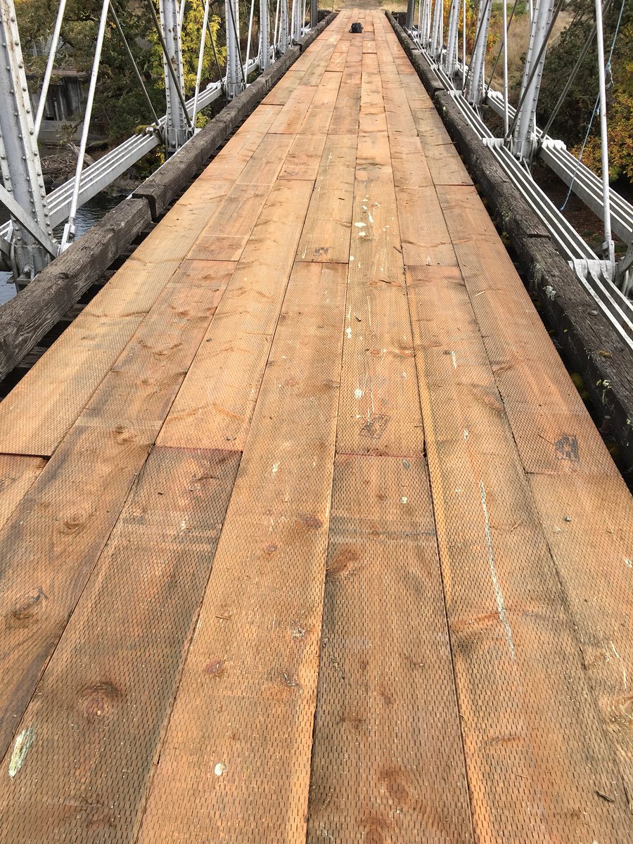 Stephrothman_tv's tweet photo. The #HaydenBridge is historic in its design and for the city of Springfield. It recently got new flooring but is looking for $40,000 in donations for railing. Tune in tonight #LiveOnKVAL to hear the vision for the bridge and the surrounding area. https://t.co/SsaOVJk3Ep
