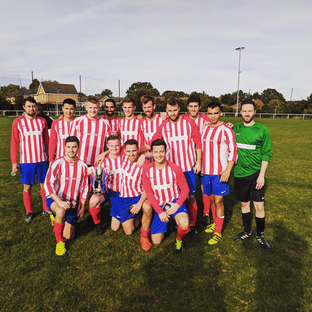 ripstonefc's tweet photo. After a disappointing result last week we've responded magnificently and added another trophy to our cabinet with a 4-3 win vs @FcRegents in the invitational cup, meaning we did the double last year. Great team performance, now time to retain them #eieieio 🔴⚪️🔵 https://t.co/6QZbUjSBJY