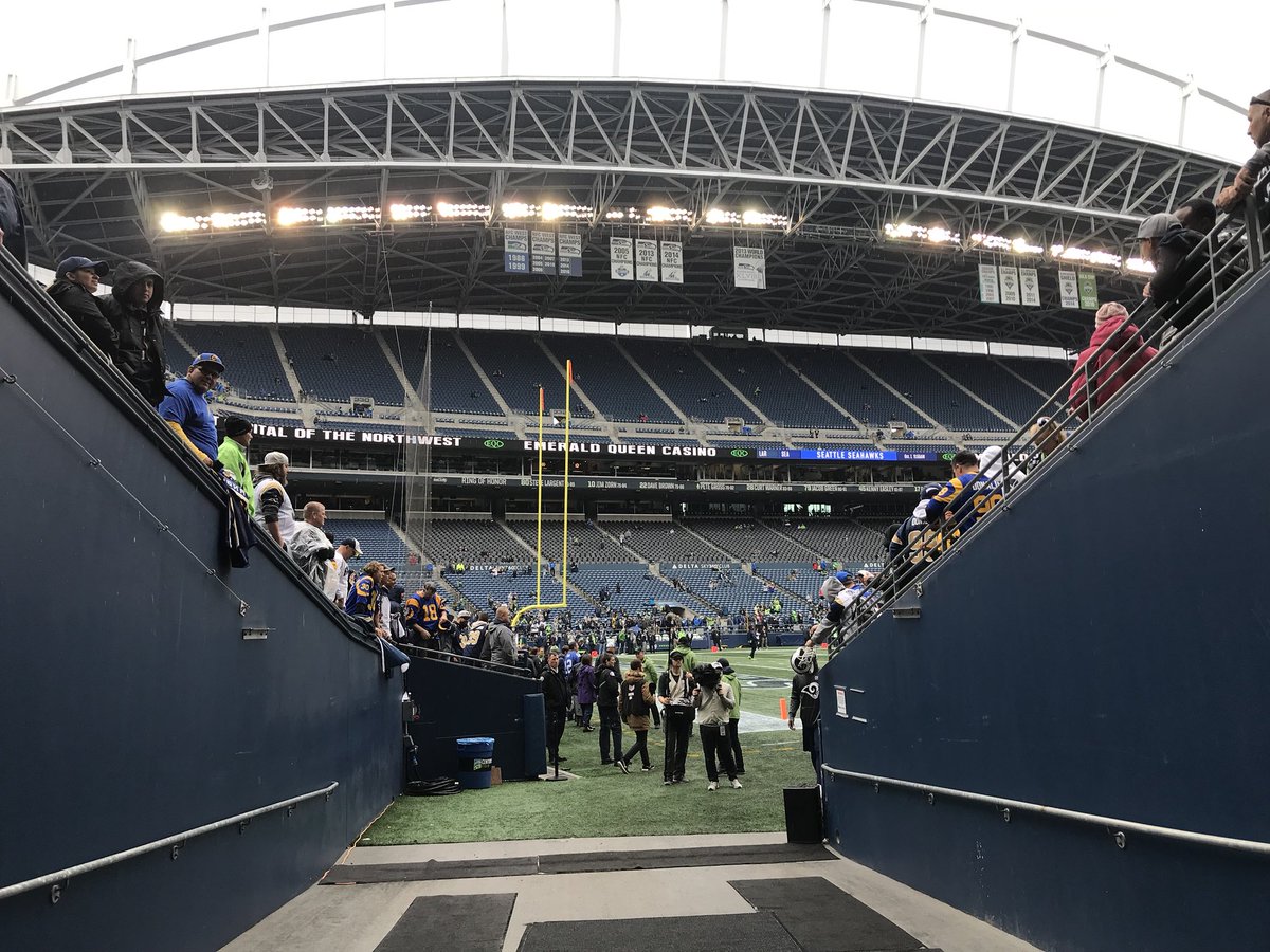 Fan: I don’t watch ESPN much any longer.

Me: Me neither.

Fan: I’m a Trump supporter.

(I keep walking)

Fan: Trump! Trump! (2 others follow-once)

Seattle, WA-30 days from the vote