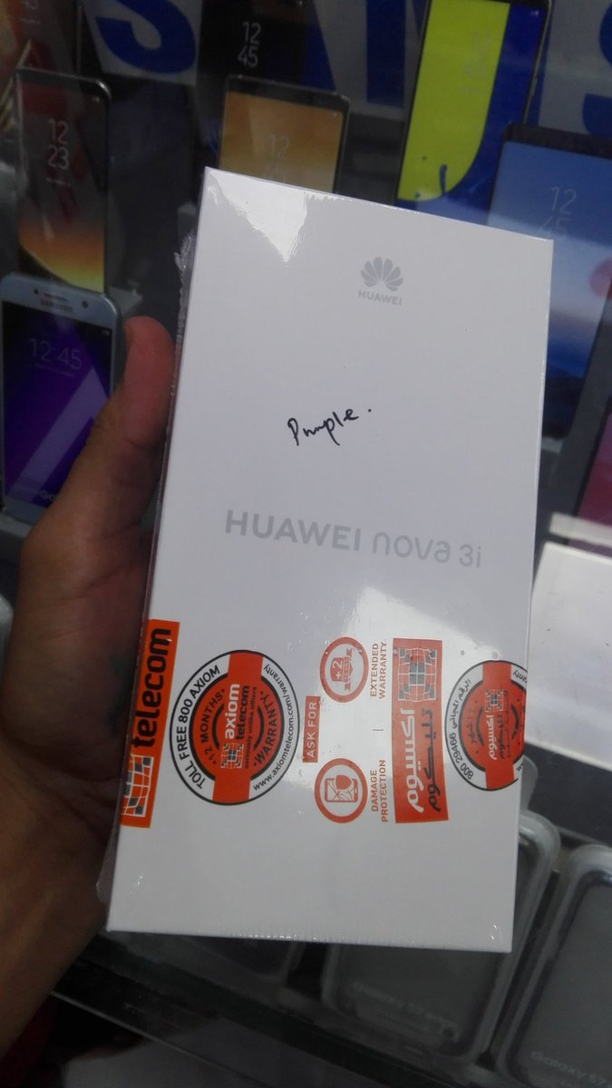 Abad_khan101's tweet photo. Yeah Yeah.... Finally The New #HuwaeiNova3i
Who wants it... 😍😝
#NewApproch #CameraSuperstar #Purple❤
Just for Dh-1.8k😍 https://t.co/rg7hdg27vN