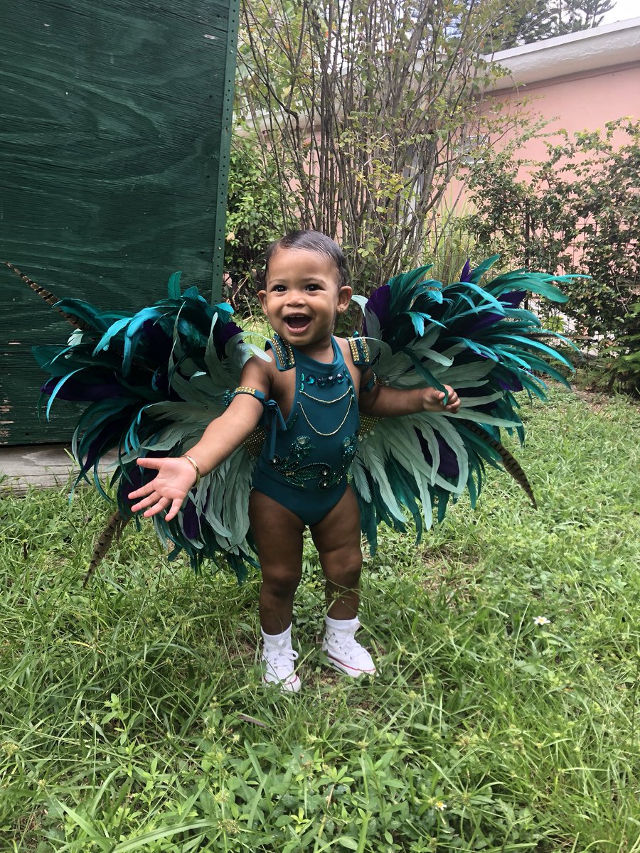 RoatansFinest's tweet photo. Tia’s little baby is ready for de road! Lilo takes Miami Carnival 2018♥️ https://t.co/Icz4LxFYJ1