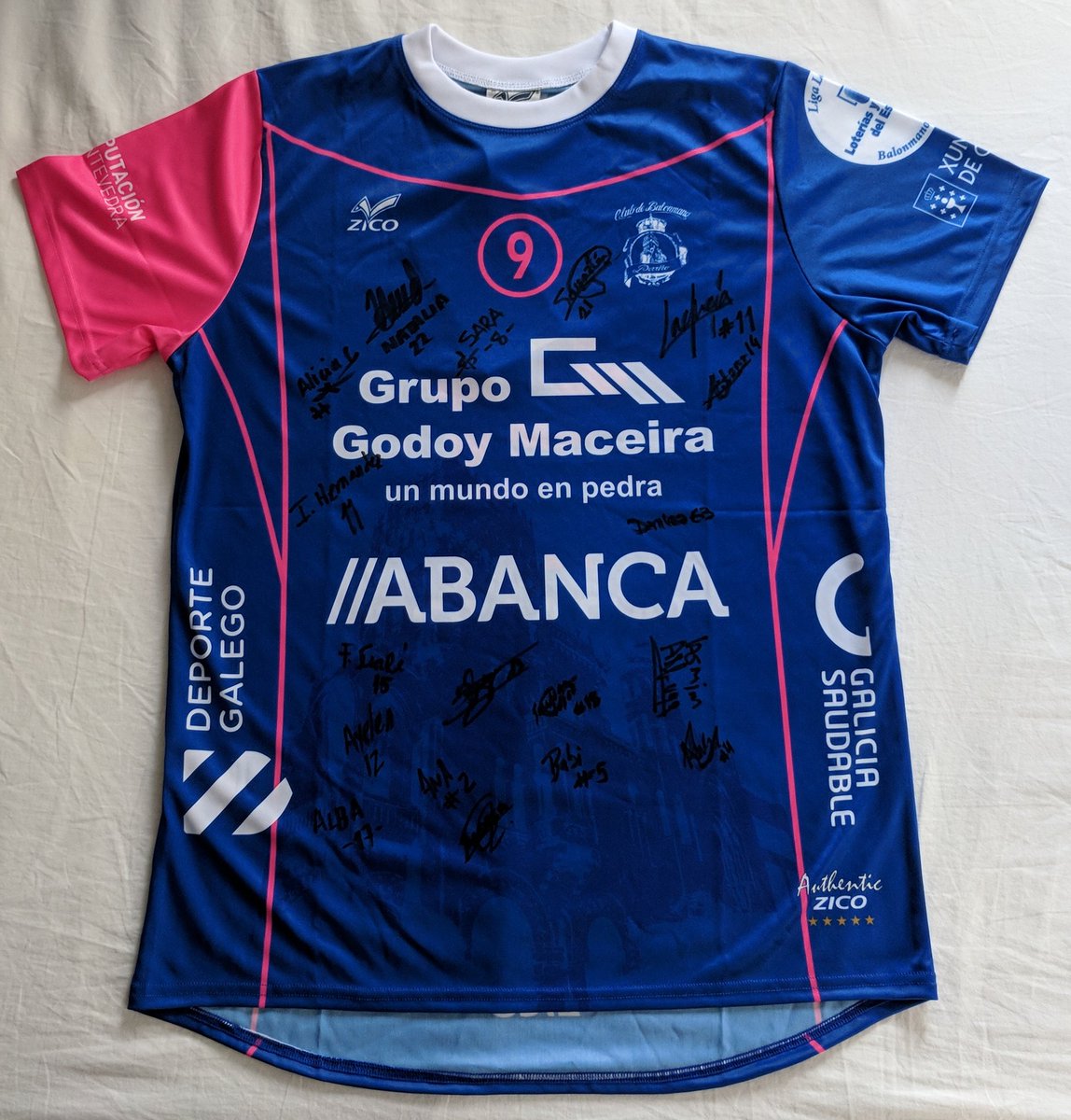 BalonmaActual's tweet photo. SORTEO | ¿Quieres una camiseta del @BmPorrino firmada?

1.- Seguir a @BalonmaActual y @BmPorrino
2.- RT a este tweet

Plazo límite: 17 de octubre. https://t.co/kWm6hoxUBe
