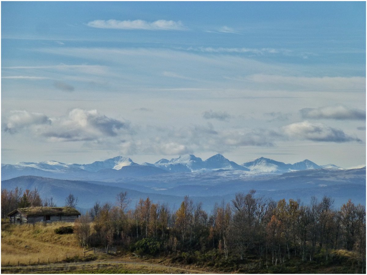 Ut på tur, aldri sur!
#utpåtur #tynset #nordøsterdal #rondane #måna #2sykkel