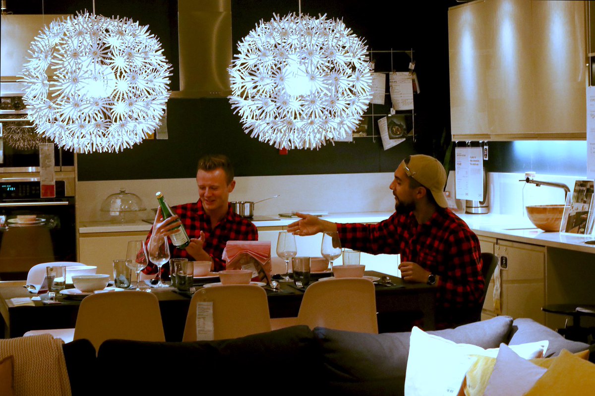 DjsInPyjamas's tweet image. Thanksgiving dinner is the perfect pregame for tonight.  See you all at @441Main 🤙