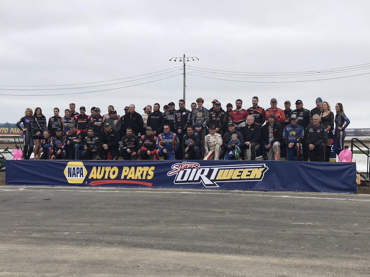 SuperDIRTcar's tweet photo. Forty-one drivers are ready to strap into their Big-Block Modifieds and run  for $50,000 in the the 47th annual @SuperDIRTWeek @billywcars 200 #NAPASDW https://t.co/rTXXKdrGdh