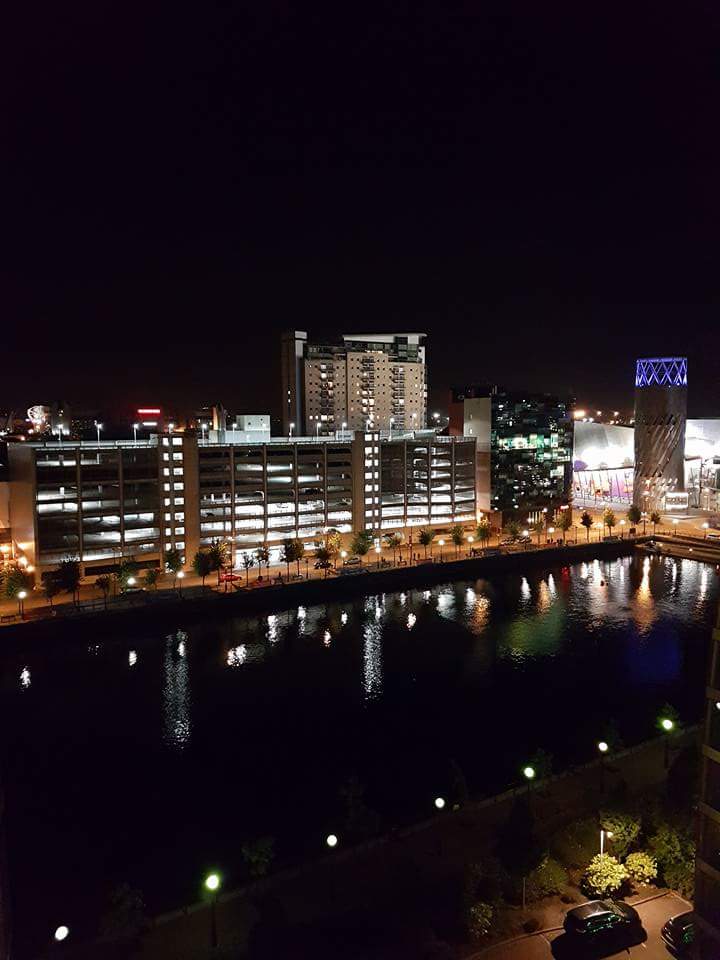 DavidJClifford's tweet photo. #salfordquays #mediacity #autumninal @salfordquays @iLoveMCUK @Lime_Bar https://t.co/sRBLbdjFff