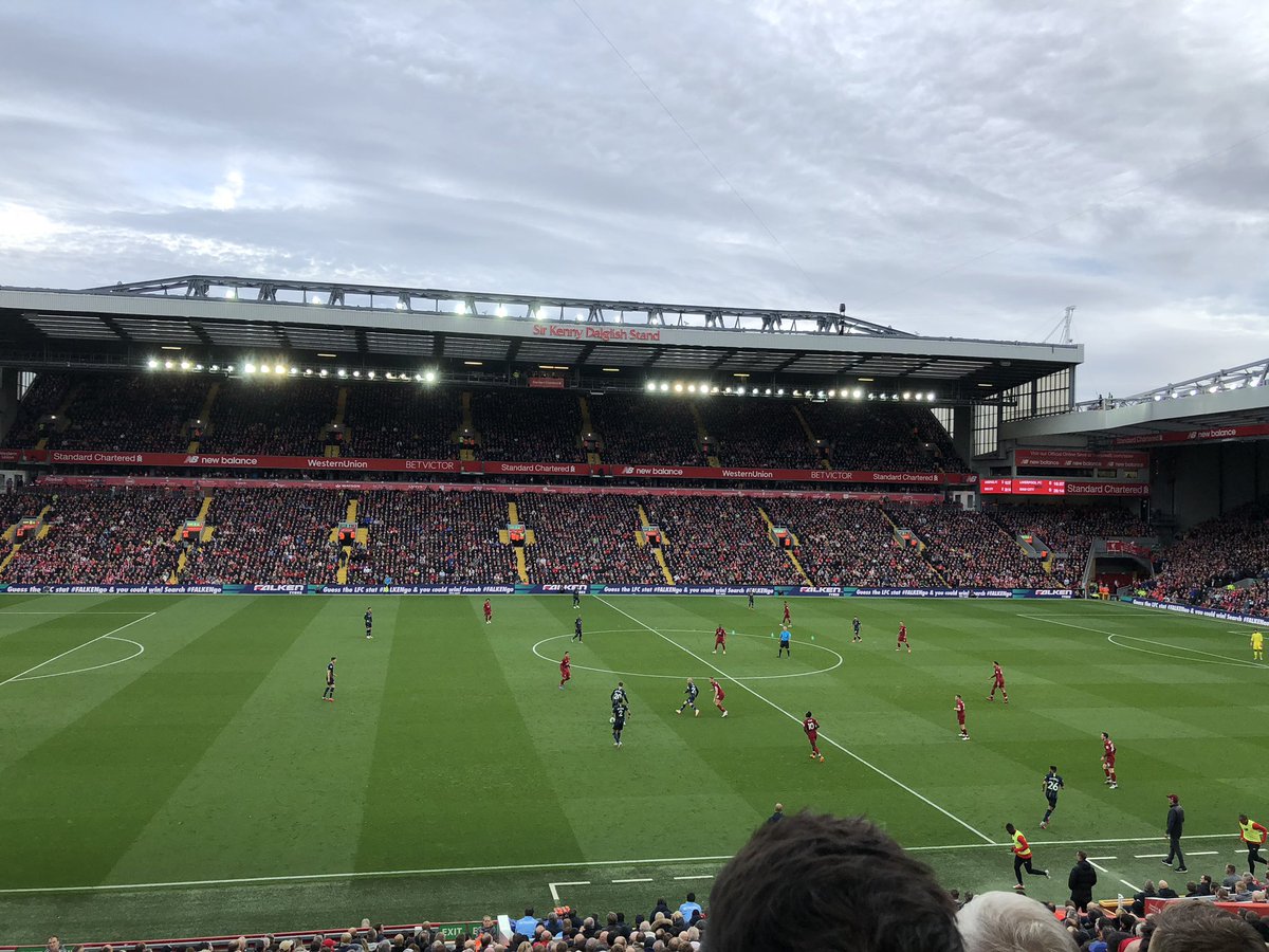 ski7z's tweet photo. Somedays day tripper #LFC https://t.co/KHjYh9c1hi