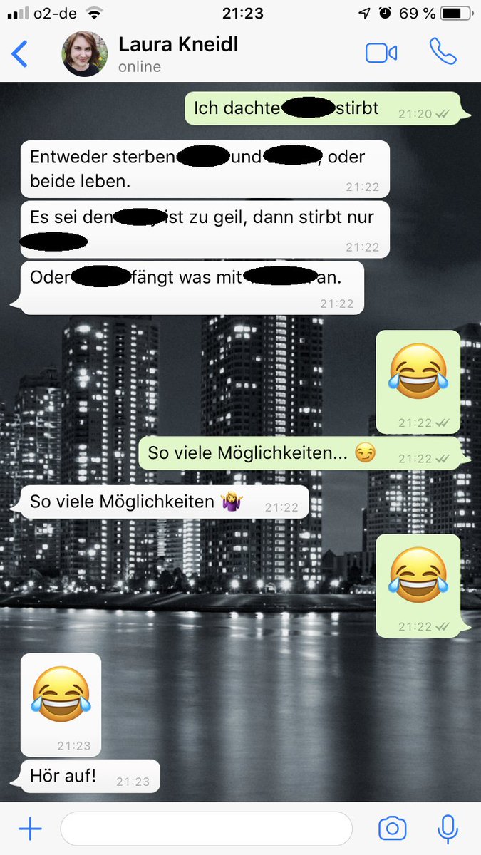 ThatYvo's tweet photo. Falls ihr gerade #DKDD von @LauraKneidl lest.... noch ist das Ende nicht sicher^^ https://t.co/Ou7ib3pgWY