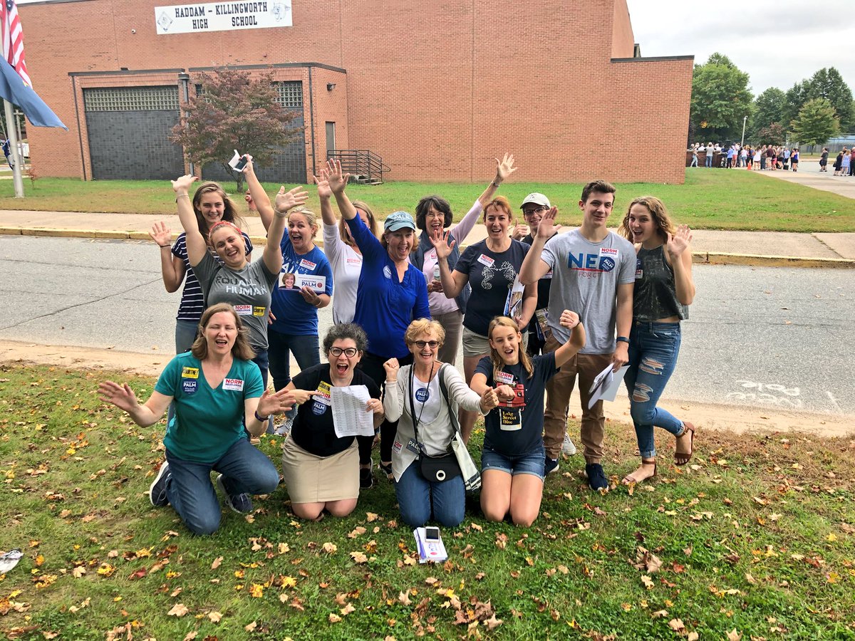 carolinecostaCT's tweet photo. The perfect Fall day to canvass in Haddam!
#FightBackCT #2ndtoNone https://t.co/jmOV3a4X82