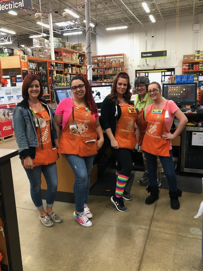 MccorryPam's tweet photo. 2703 service desk celebrating CAM weekend. NEON DAY!!!@Schulte4A @thd_2703 @rivs369 @McFarrenGary https://t.co/GIuJcuwjT8