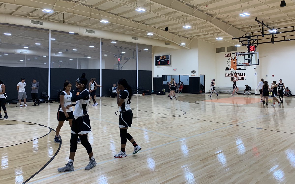 GirginisSports's tweet photo. BDS Black warming-up for the championship game of the @ZeroGravityBB Beast of the East vs NE Crusaders (MA) #playingthebest #reppin603 #BDStakeover https://t.co/2drA600QkB