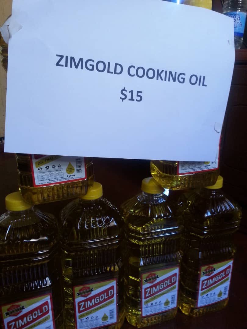 AmChambi's tweet photo. Please guys we know things are back to 2008 but lets not waste each other's time with useless #Tags
#MangudyaMustFall
#BondNoteMustFall
All these are useless we need @ZANUPF_Official to fall so a new GVT takes over, @edmnangagwa has no clue how to fix economy. https://t.co/Z5zl6Ofx2W