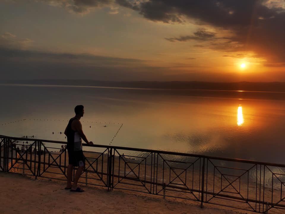 AboodAladham's tweet photo. The Dead Sea 👀

#jordan #deadsea #vistjordan #beatbox #peace #sunse #onelove #follow 
#الاردن https://t.co/26kVph7wYJ