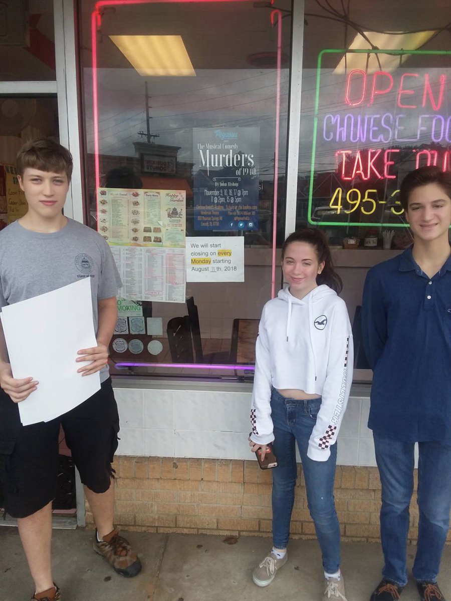 PegasusProdCo's tweet photo. 3rd day of hanging up posters with our Middletown North, Matawan/Hazlet, and second Red Bank groups. Great job everyone!!! #prweekend #day3 #CBA1940 https://t.co/gqVtFDPkjw