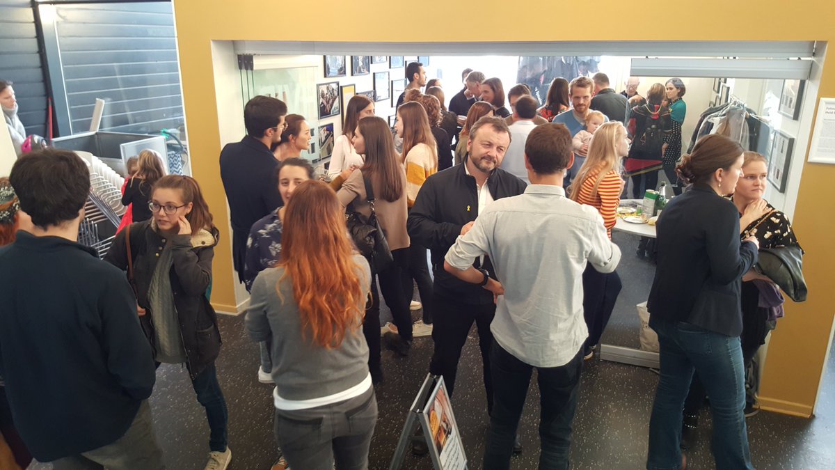 ANCDinamarca's tweet photo. Gran èxit inaugural de l'exposició sobre l'#1OCT a #Copenhagen. Moltes gràcies a tothom que l'ha fet possible i en especial a @jordiborras per les fotografies i @MagniArge pel seu relat com a visitant internacional. Recordeu que l'exposició es pot visitar fins el 17/10 #Catalonia https://t.co/VhobCw5DEB