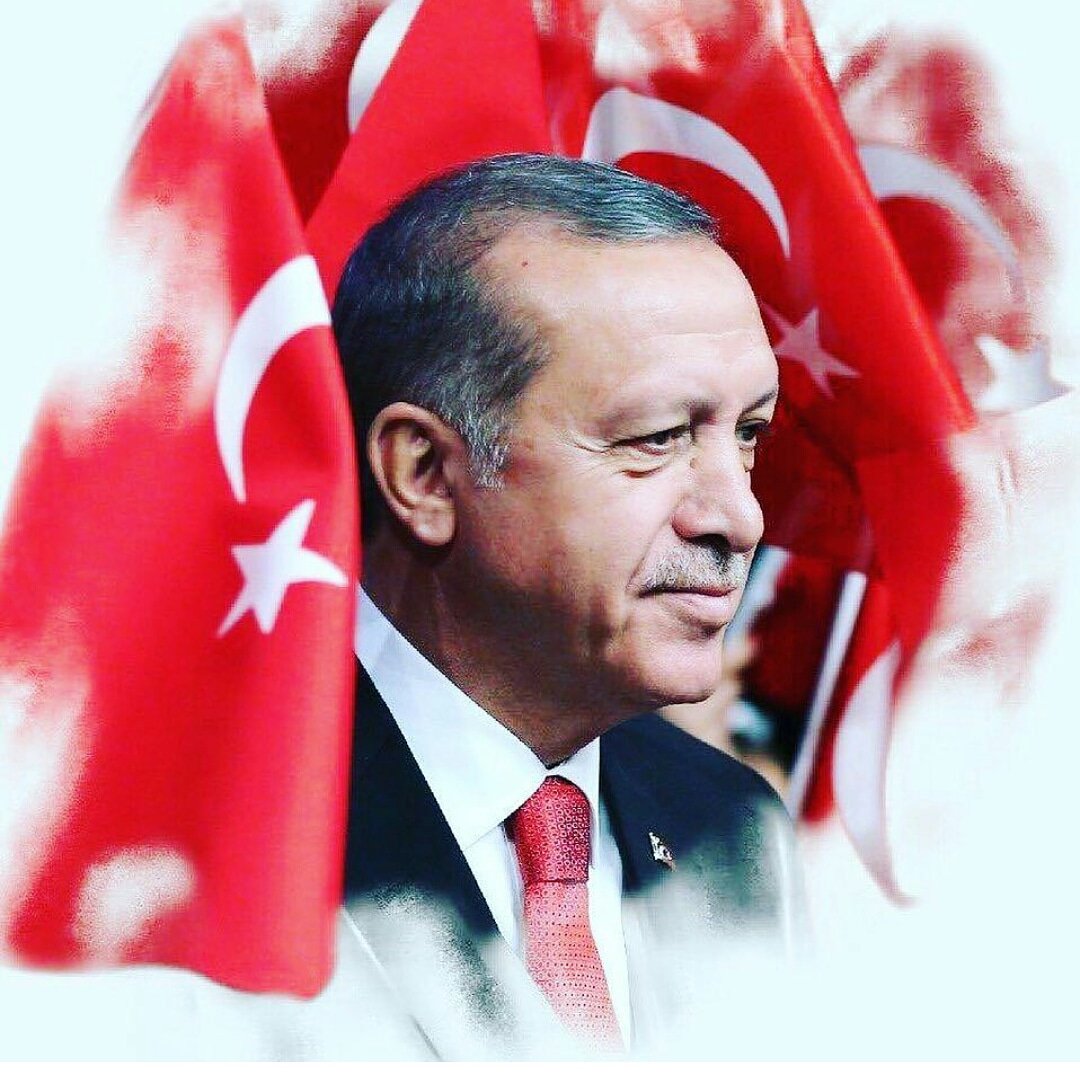 Gönüllere girdik sevildik..
Sofralarda konuk olduk..
Milletle el ele yürüdük..
Hedefimiz daha çok büyümek..
Amacımız kalkınmak..
Tüm zor şartlara rağmen,
Milletin kalbinde taht kuran iktidar olarak #srchaber #erhansarica srchaber.com
#ÖnceMilletÖnceMemleket diyoruz..