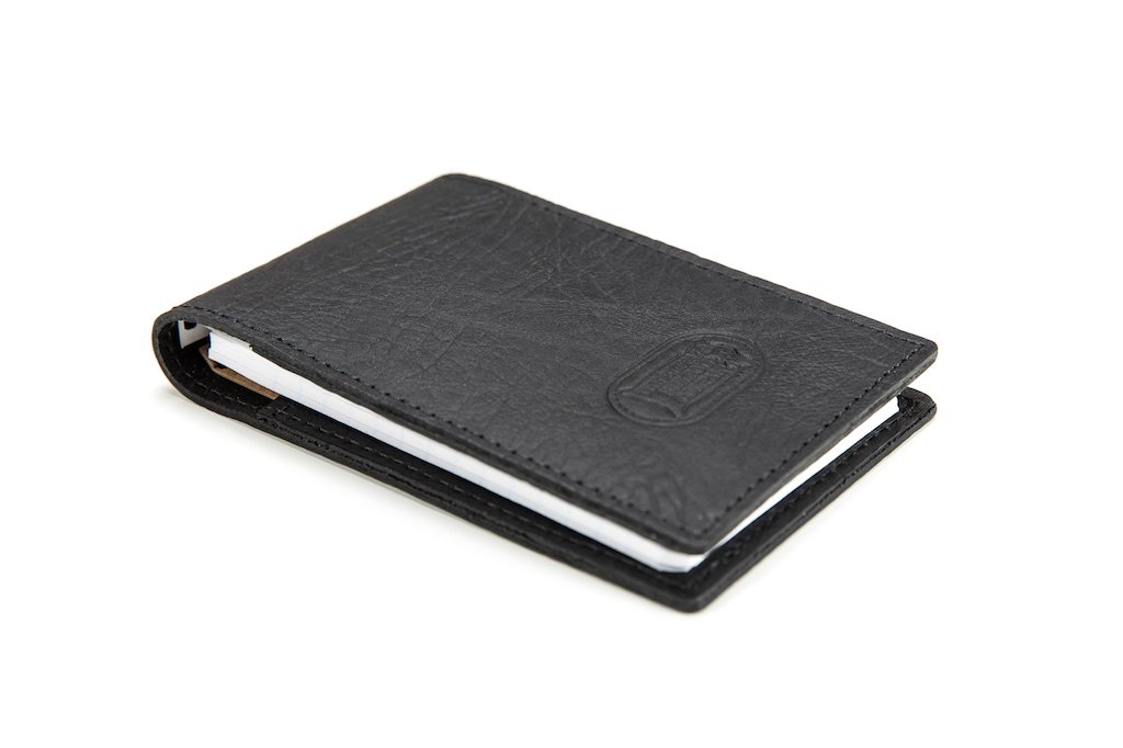 BuffaloBillfold's tweet photo. This leather flip style notepad is great for work, home, or on the road. Take it with you to jot down notes, song lyrics, or whatever you might need it for.
https://t.co/lPFY1IGOtR
#leatherflipstylenotepad #leathernotepad #flipnotepad #leathergoods #madeinusa https://t.co/zOWy4O1lXH