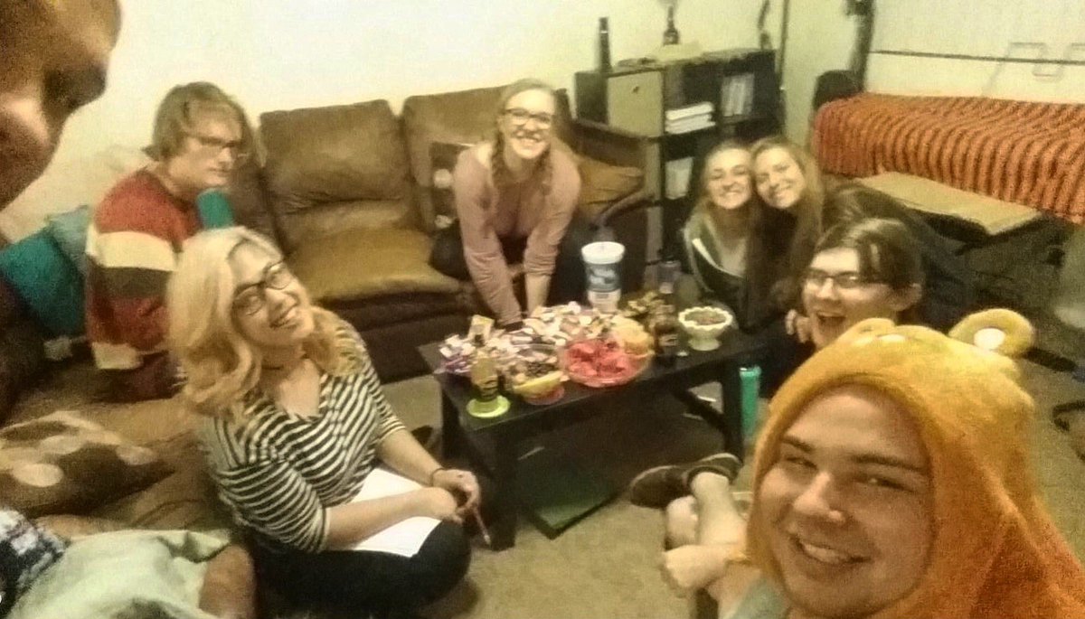 Throwing it back to our retreat a year ago today! We made it our goal to make an album this year and now it’s dropping THIS FRIDAY 😍 Time flies when you’re having fun ⏰ (and eating tacos 🌮) 
#GLAM #tbt #retreat #album #acappella #acapella #unaccompanied #pinetones